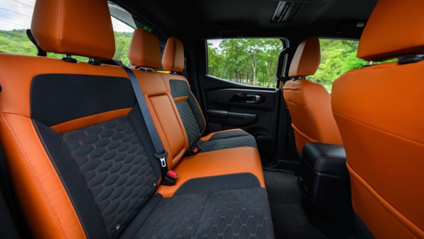 2024-mitsubishi-triton-l200-2