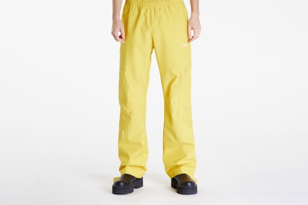 https---hypebeast.com-image-2024-03-drake-nike-nocta-lart-de-lautomobile-arthur-kar-collaboration-capsule-001