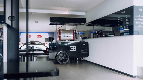 wpityhjf_62cfe28f80c8e_koffiebar-koffie-bugatti-dealer-londen.jpg