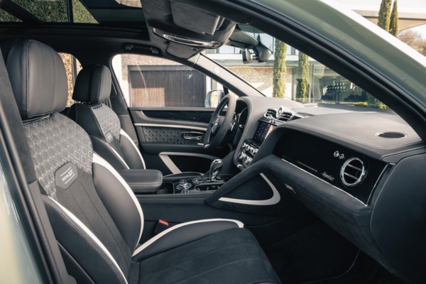 uhewtsyd_645b8d8d3f32e_speed-edition-12-bentayga-6.jpg