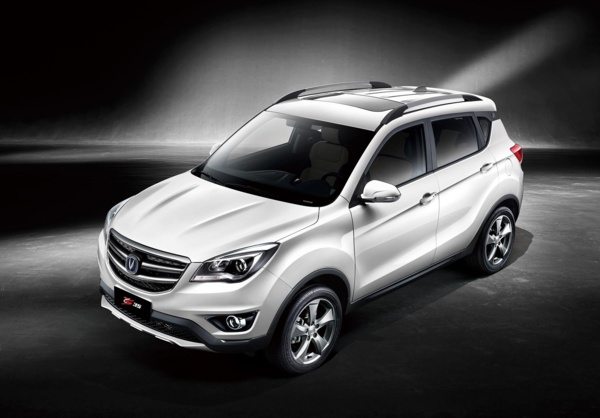 iancrhwv_5eb01e25e0a93_changan-cs35_1.jpg