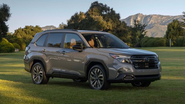 2025-subaru-forester-touring-exterior-2