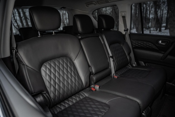 csjfnpyq_5fe0719fbc6c5_infiniti-qx80_foto41.jpg