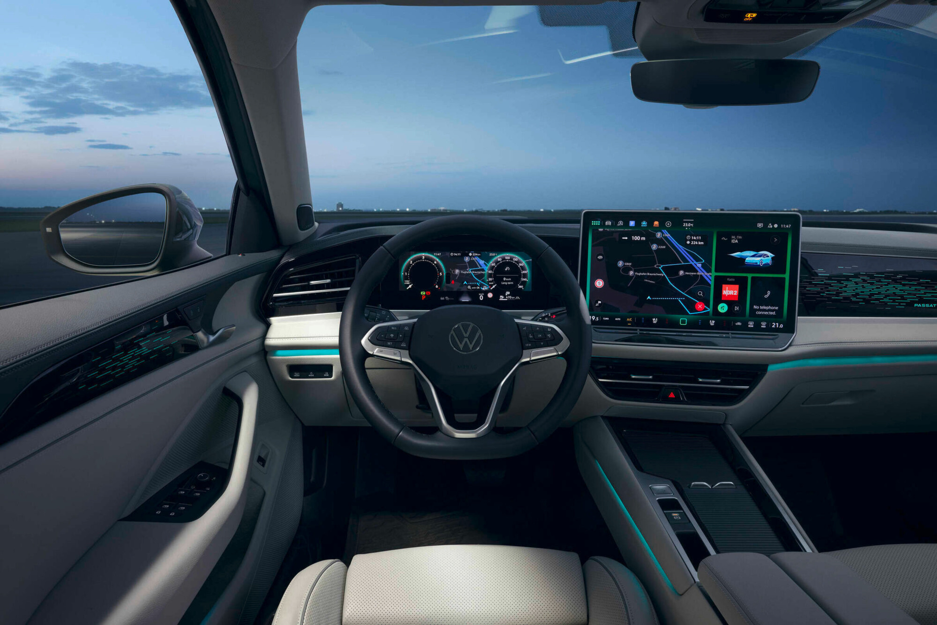 DB2023AU00892_retina_2000