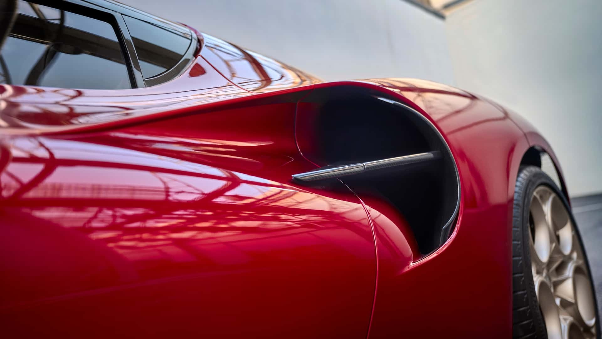 foto---alfa-romeo-33-stradale-2023-15