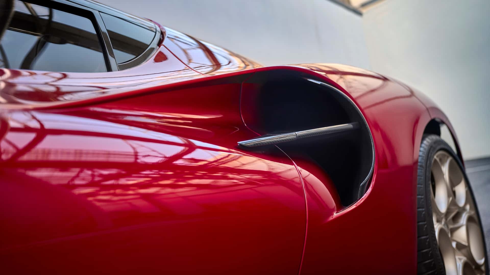 foto---alfa-romeo-33-stradale-2023-15 foto---alfa-romeo-33-stradale-2023-15
