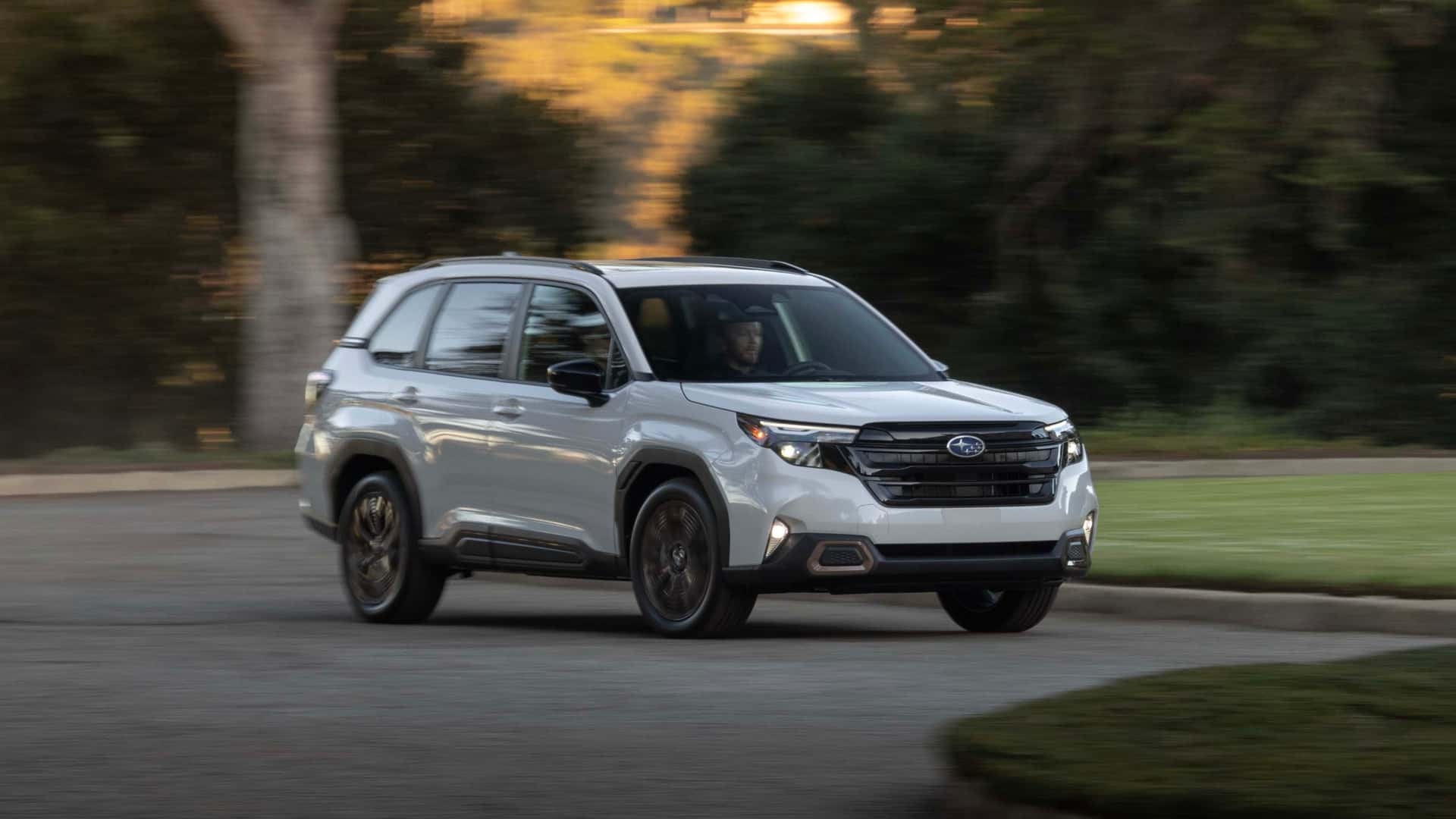 2025-subaru-forester-sport-exterior-5 2025-subaru-forester-sport-exterior-5