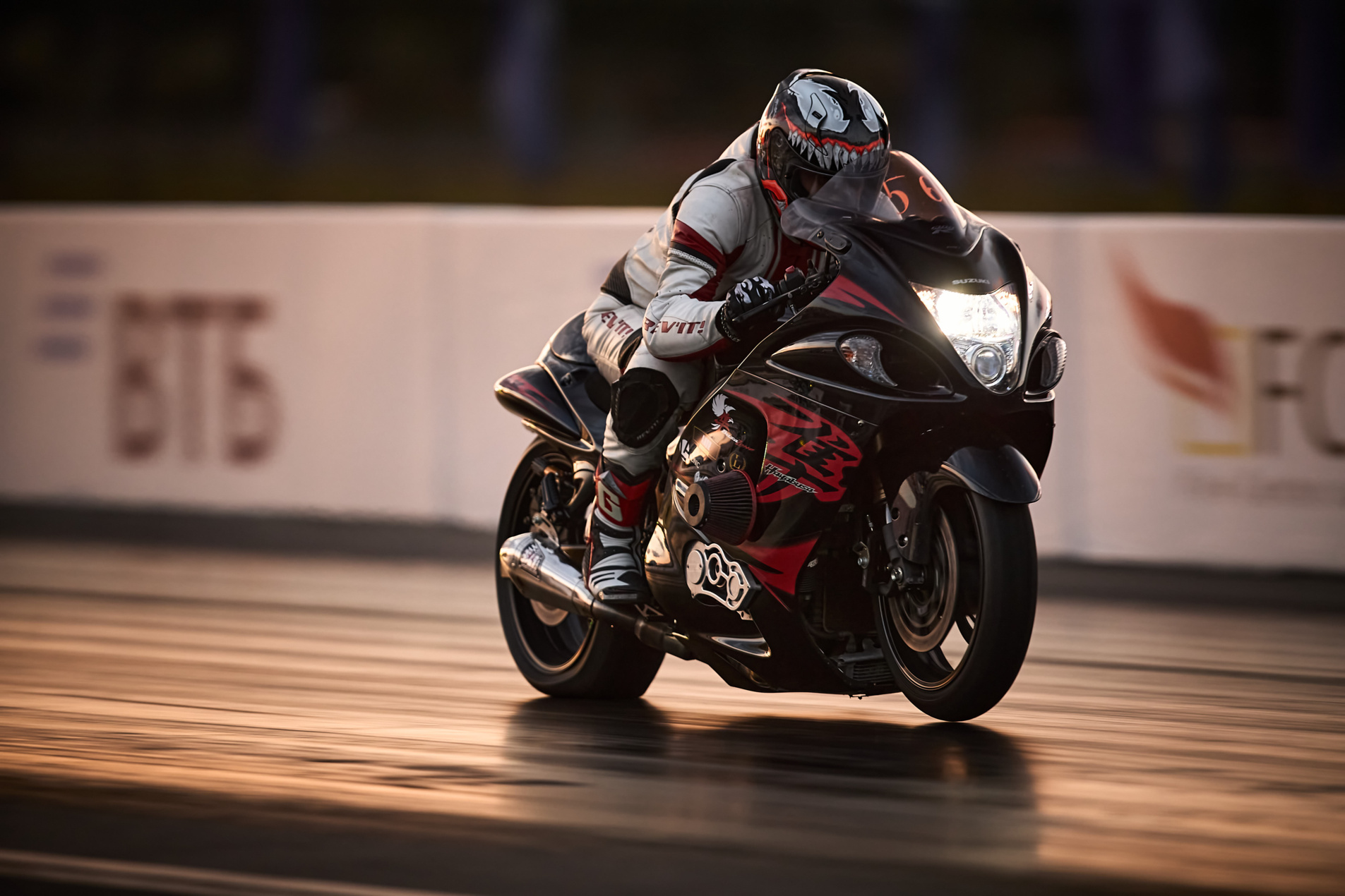 23-08-25_19-35-16_ME1_0596 23-08-25_19-35-16_ME1_0596